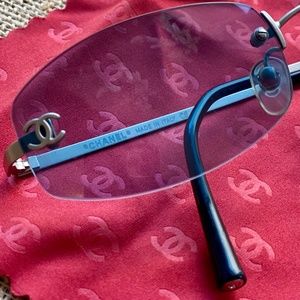 Vintage CHANEL Womens Sunglasses Silver Rectangle 4002 103/72